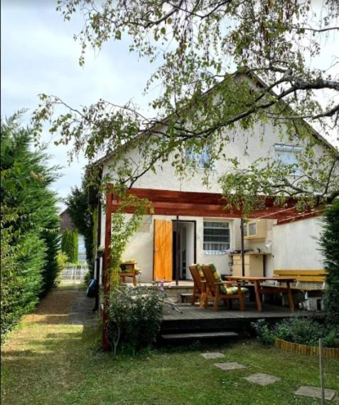 Villa Pipacs Balatonszarszo Exterior foto